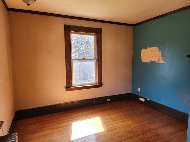 31 Buena Vista Plz, Springfield, MA 01108