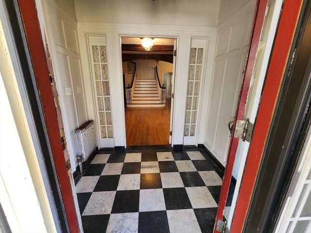 31 Buena Vista Plz, Springfield, MA 01108