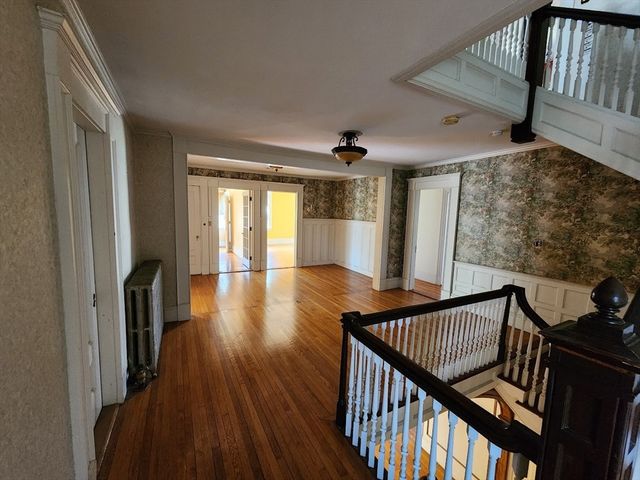 31 Buena Vista Plz, Springfield, MA 01108