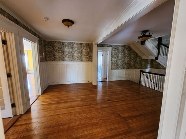 31 Buena Vista Plz, Springfield, MA 01108