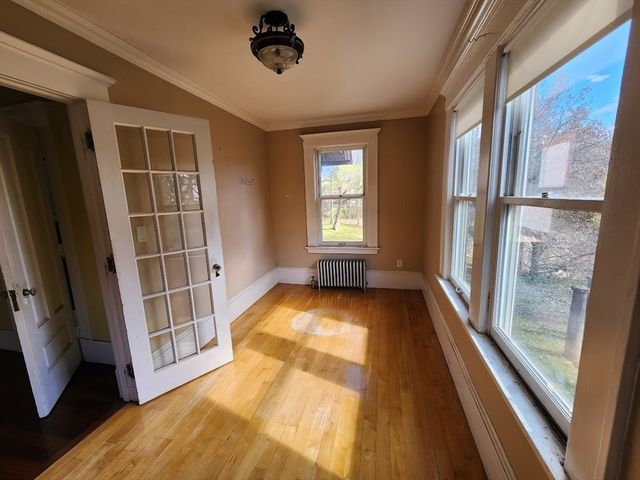 31 Buena Vista Plz, Springfield, MA 01108