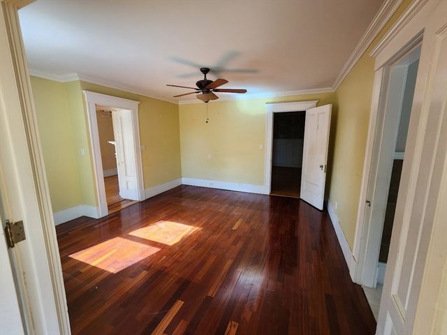 31 Buena Vista Plz, Springfield, MA 01108