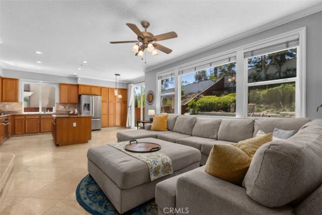 35 Edmonton Way, Rancho Santa Margarita, CA 92688