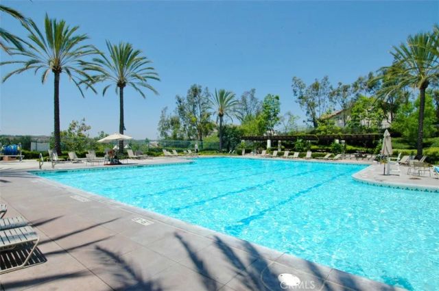 35 Edmonton Way, Rancho Santa Margarita, CA 92688