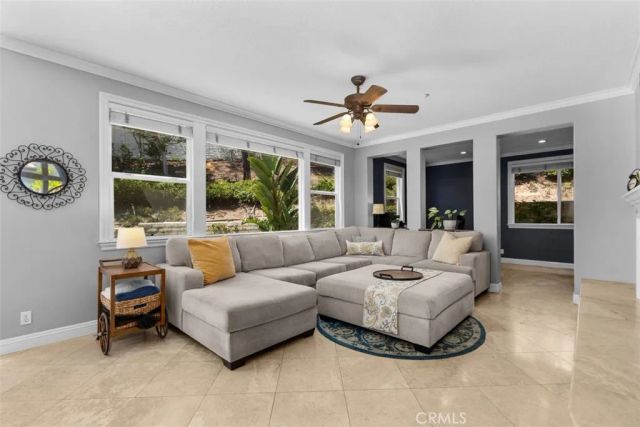 35 Edmonton Way, Rancho Santa Margarita, CA 92688