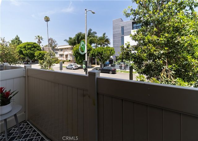 4365 Mclaughlin 4, Los Angeles, CA 90066
