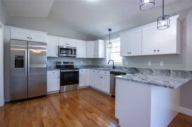 22 Pine Way Boulevard, Coventry, RI 02816