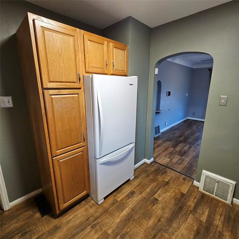 359 15th Avenue SW, Cedar Rapids, IA 52404