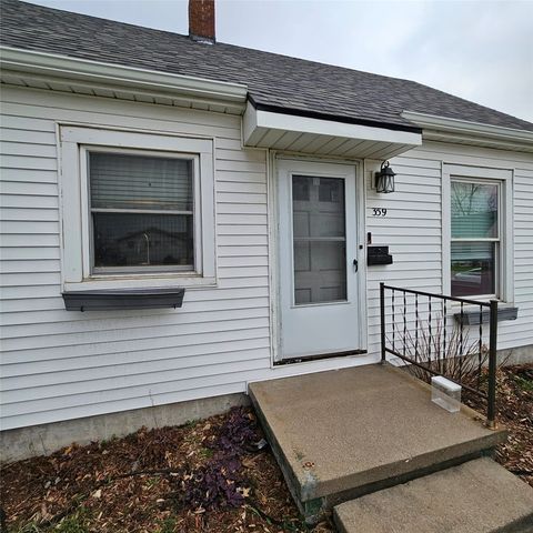 359 15th Avenue SW, Cedar Rapids, IA 52404