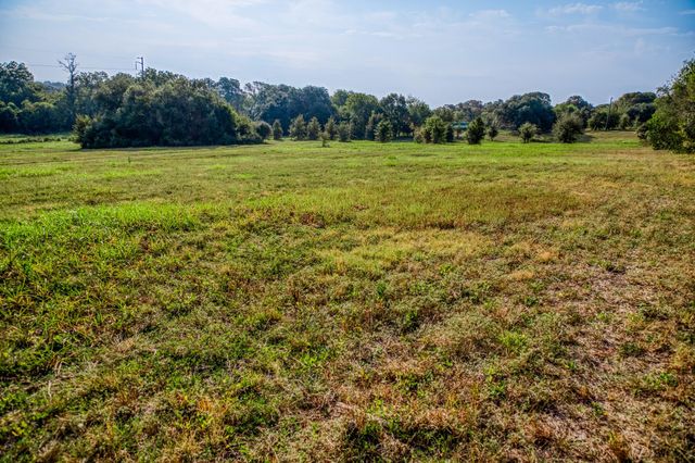 2745 Happy Hollow Road, Brenham, TX 77833