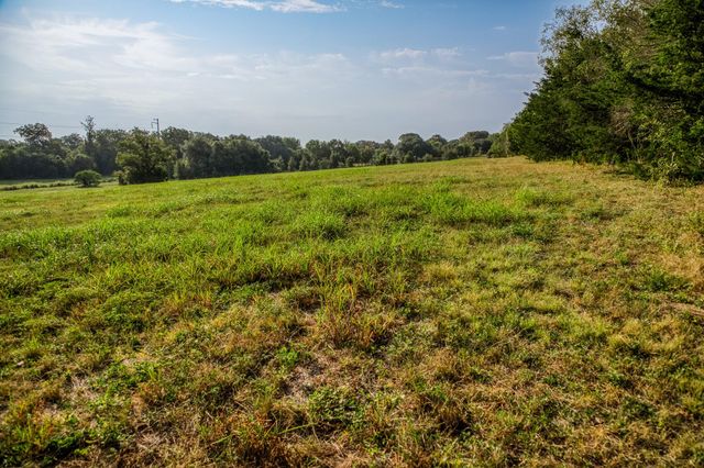 2745 Happy Hollow Road, Brenham, TX 77833