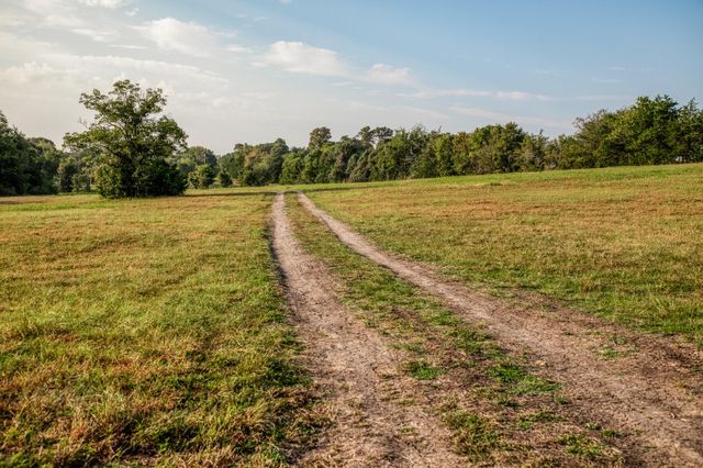 2745 Happy Hollow Road, Brenham, TX 77833