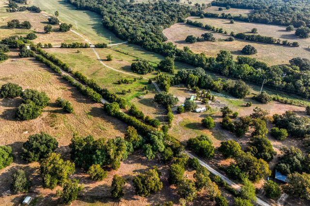 2745 Happy Hollow Road, Brenham, TX 77833