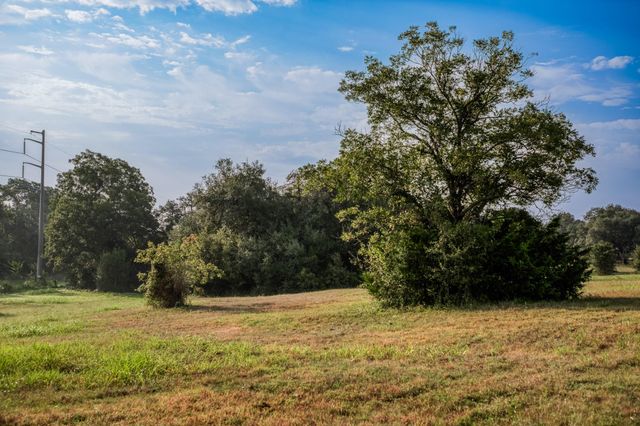 2745 Happy Hollow Road, Brenham, TX 77833