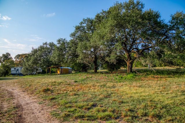 2745 Happy Hollow Road, Brenham, TX 77833