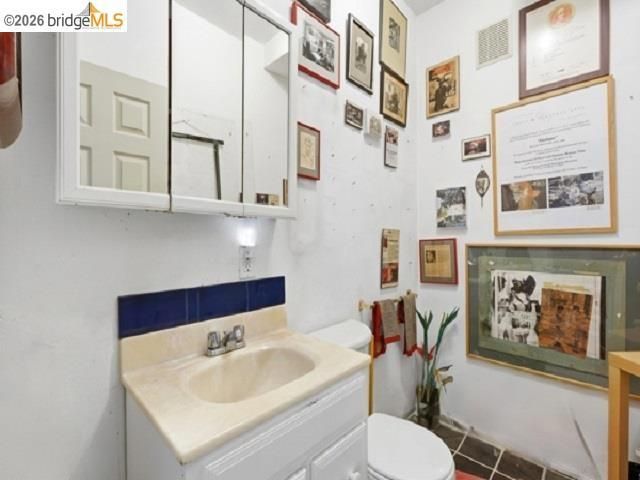 4105 Gregory St, Oakland, CA 94619