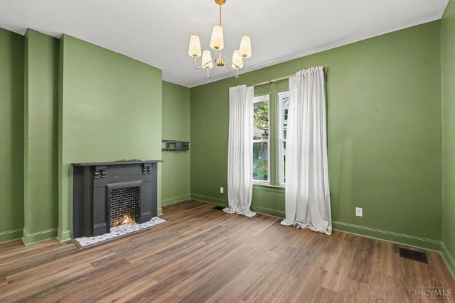 3133 Harvard Avenue, Cincinnati, OH 45207