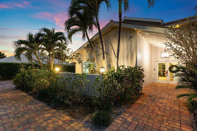 10893 Gleneagles Road, Boynton Beach, FL 33436