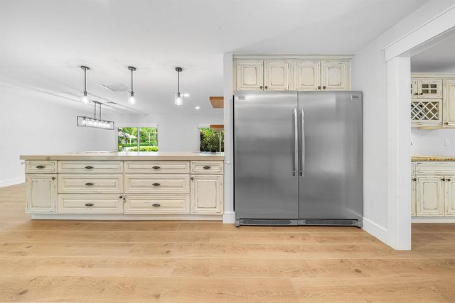 10893 Gleneagles Road, Boynton Beach, FL 33436