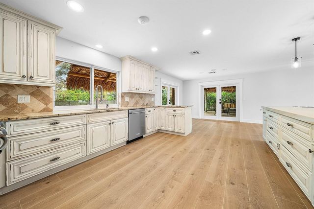 10893 Gleneagles Road, Boynton Beach, FL 33436