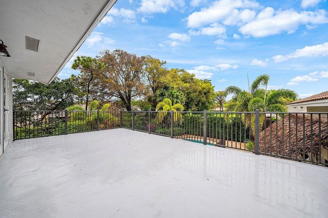 10893 Gleneagles Road, Boynton Beach, FL 33436