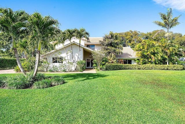 10893 Gleneagles Road, Boynton Beach, FL 33436