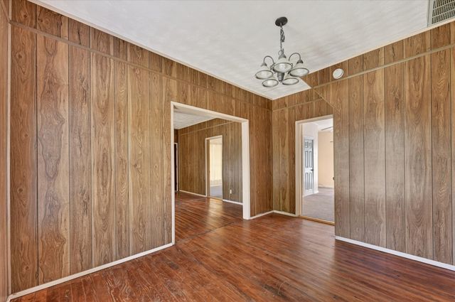 800 S Jefferson Street, Pilot Point, TX 76258