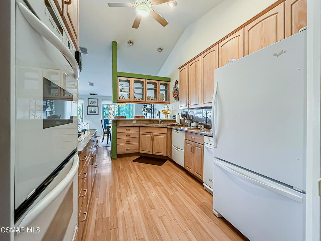 Image 14 of property listing at 2568 Northshore Lane, Westlake Village, CA 91361