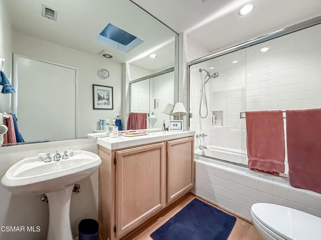 Image 24 of property listing at 2568 Northshore Lane, Westlake Village, CA 91361