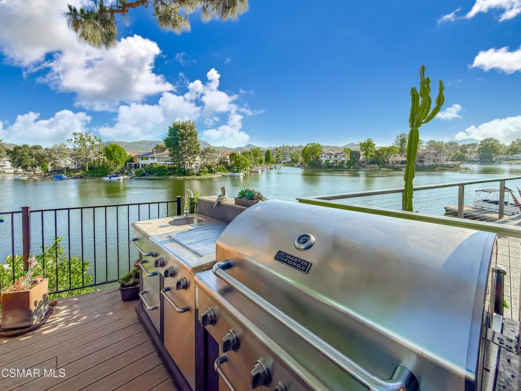 Image 36 of property listing at 2568 Northshore Lane, Westlake Village, CA 91361