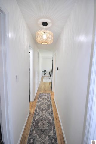 240 Longview Dr, Paducah, KY 42001