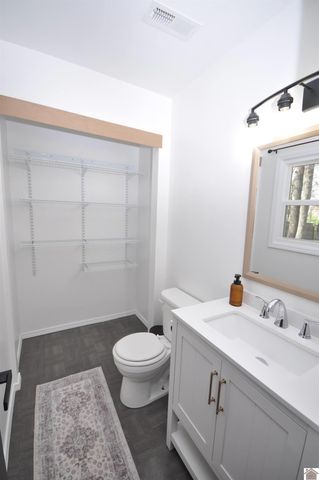 240 Longview Dr, Paducah, KY 42001