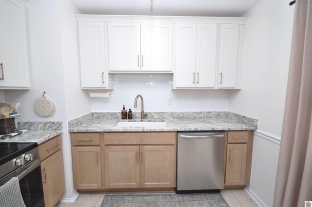 240 Longview Dr, Paducah, KY 42001