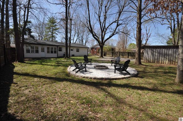 240 Longview Dr, Paducah, KY 42001