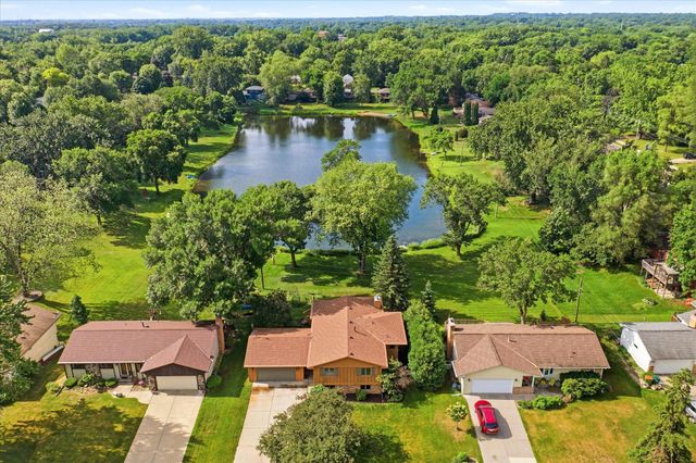 2516 Ridge Lane, Mounds View, MN 55112