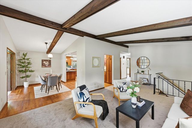 2516 Ridge Lane, Mounds View, MN 55112