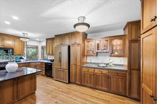 2516 Ridge Lane, Mounds View, MN 55112