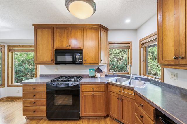 2516 Ridge Lane, Mounds View, MN 55112