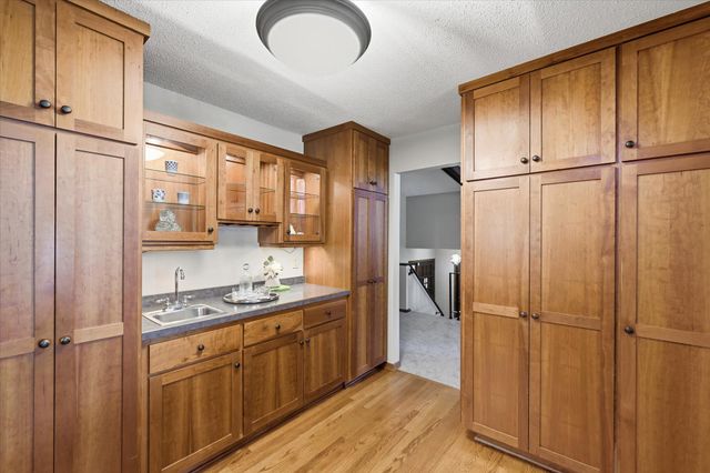 2516 Ridge Lane, Mounds View, MN 55112