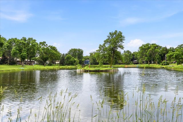 2516 Ridge Lane, Mounds View, MN 55112