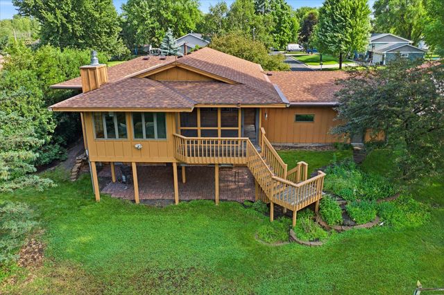 2516 Ridge Lane, Mounds View, MN 55112
