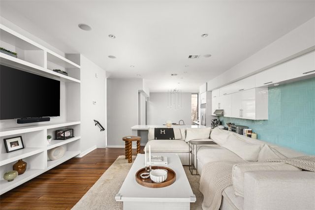 2202 Whitney Street, Houston, TX 77006