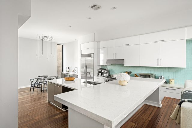 2202 Whitney Street, Houston, TX 77006