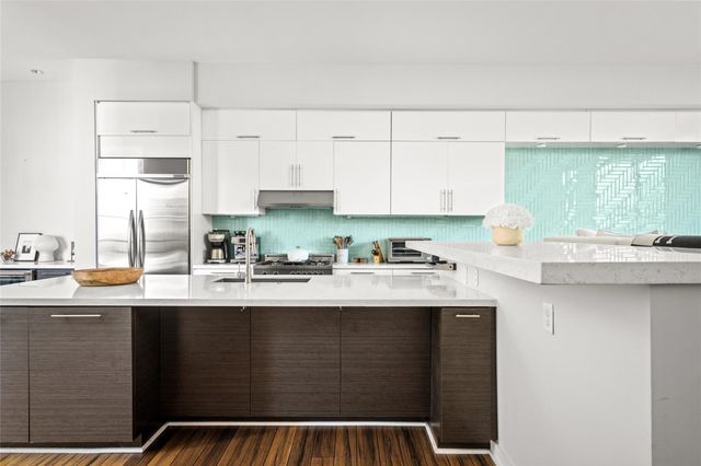 2202 Whitney Street, Houston, TX 77006