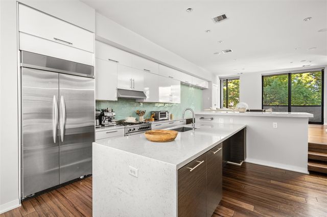 2202 Whitney Street, Houston, TX 77006