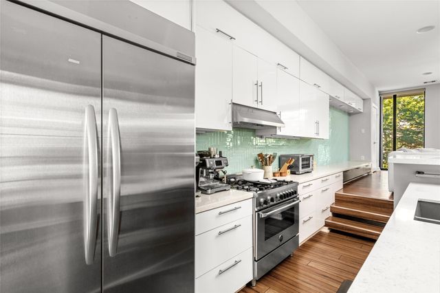 2202 Whitney Street, Houston, TX 77006