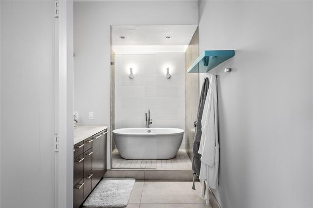 2202 Whitney Street, Houston, TX 77006