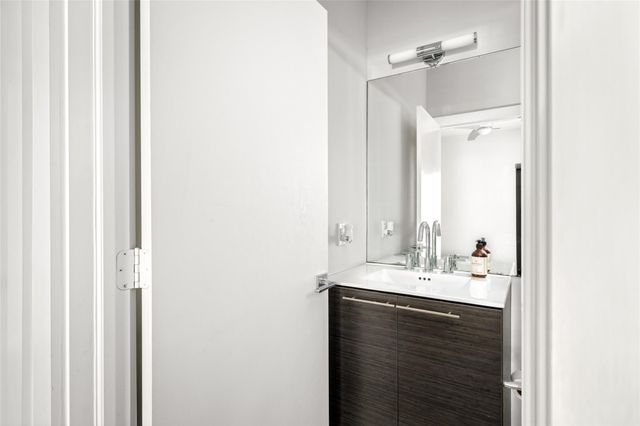 2202 Whitney Street, Houston, TX 77006