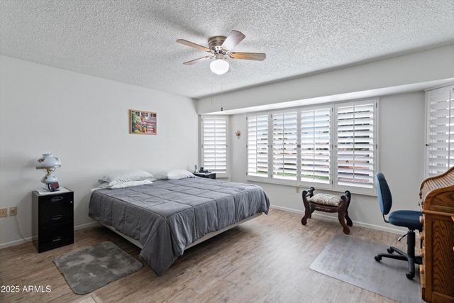 17819 N 136TH Court, Sun City West, AZ 85375