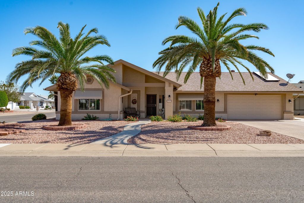 17819 N 136TH Court, Sun City West, AZ 85375